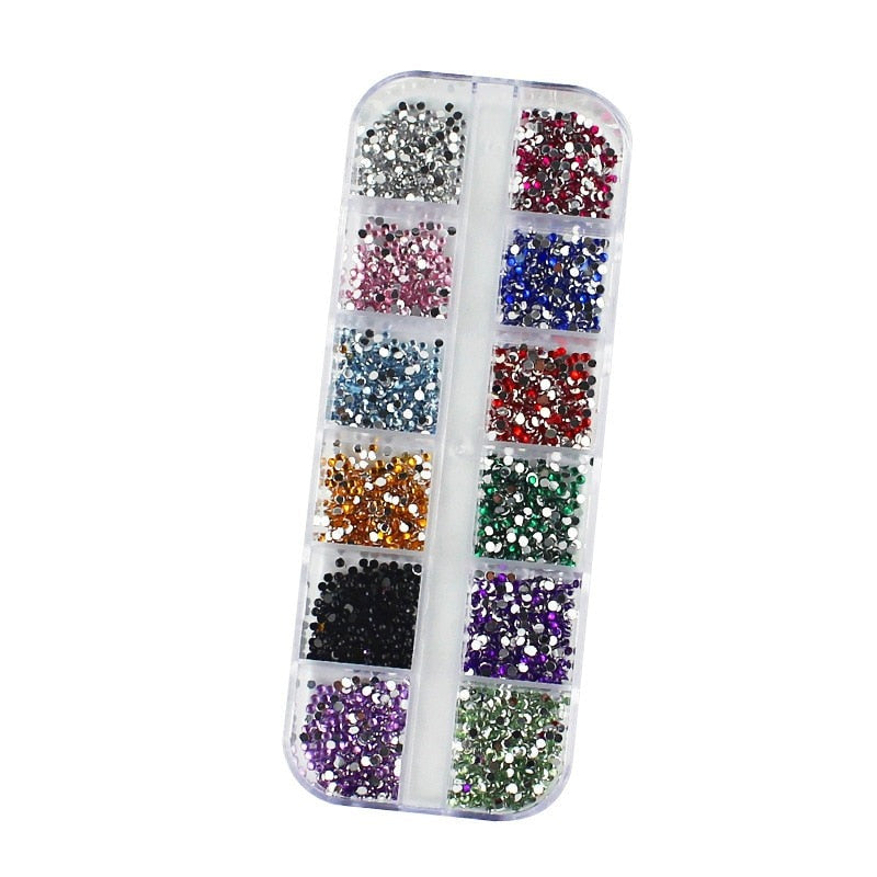 Rhinestones (strass) i flera snygga färger (3 000 st/förp)