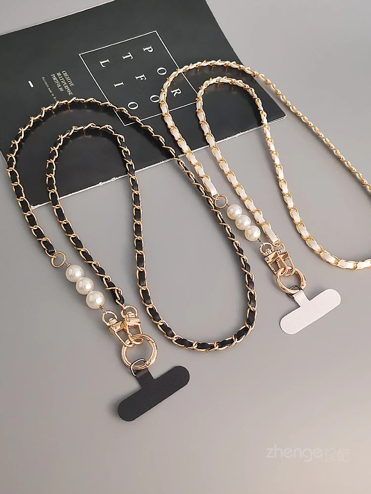 Snyggt axelband med kedja till både telefon och handväska