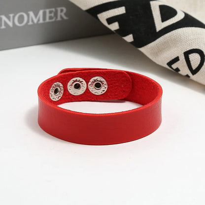 Stilrent läderarmband i flera färger