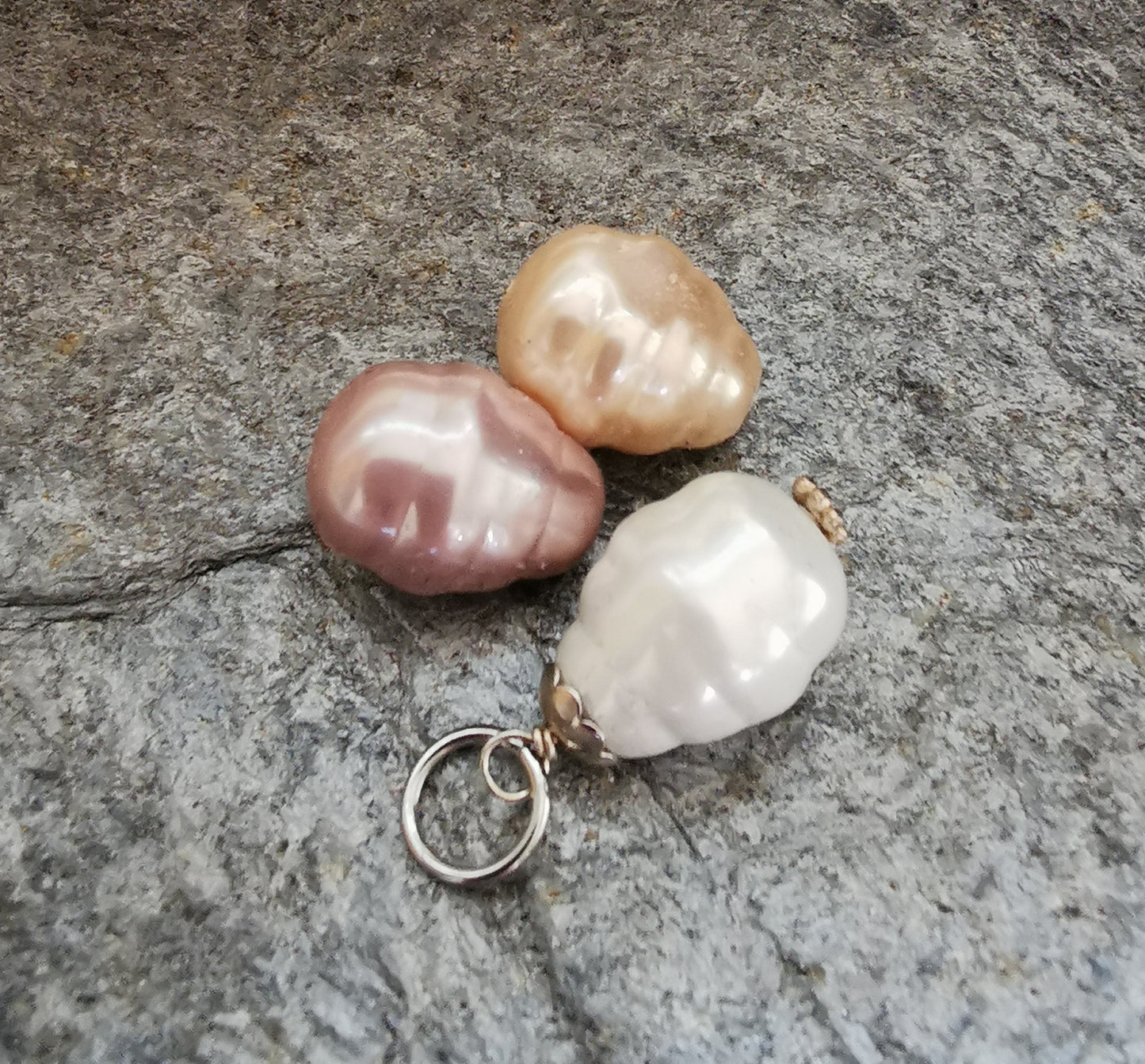 Hängen till örhängen