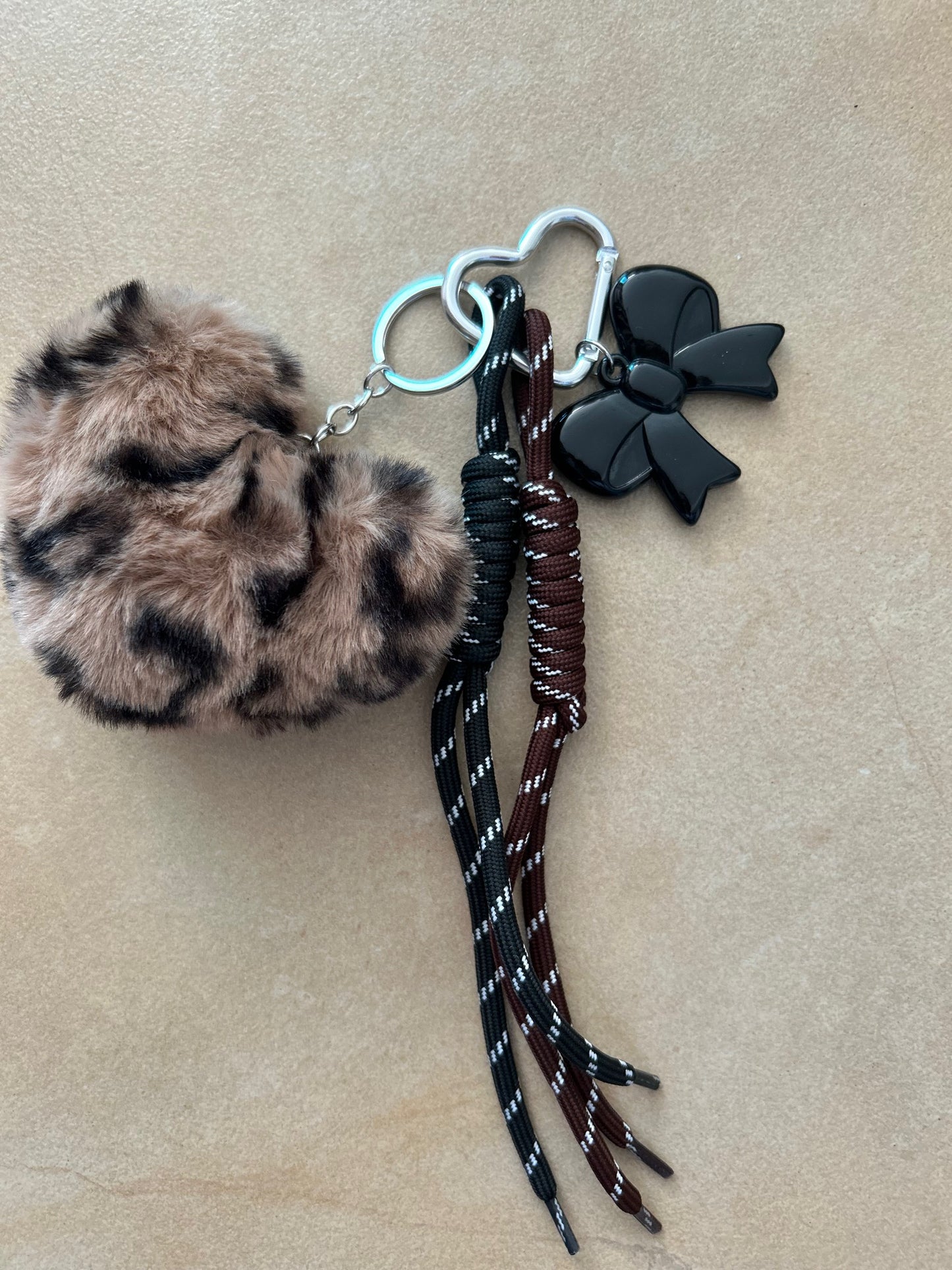 Accessoar till väska - trendigt