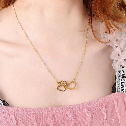 Halsband med hjärta och katt- eller hundtass